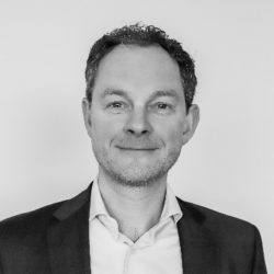 Dirk Bezemer